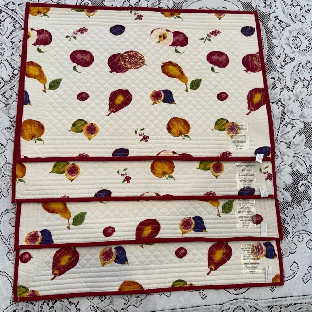 NWT - Williams Sonoma Citrus Burst Quilted Placemat